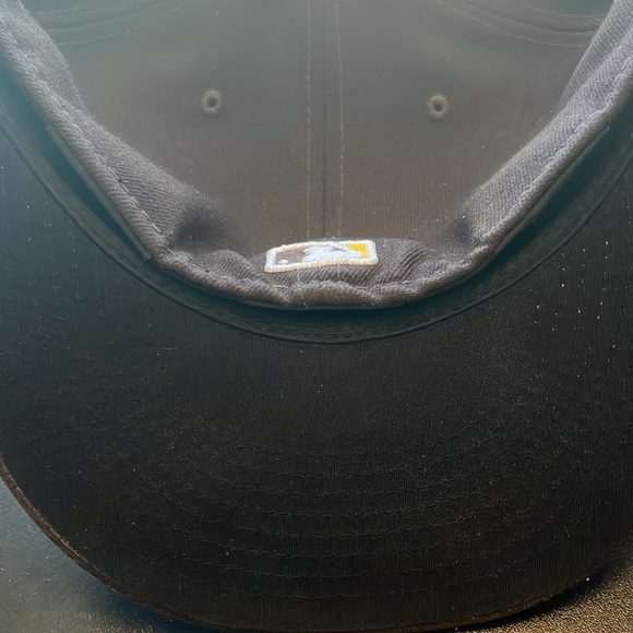 Hat - Picture 5 of 6